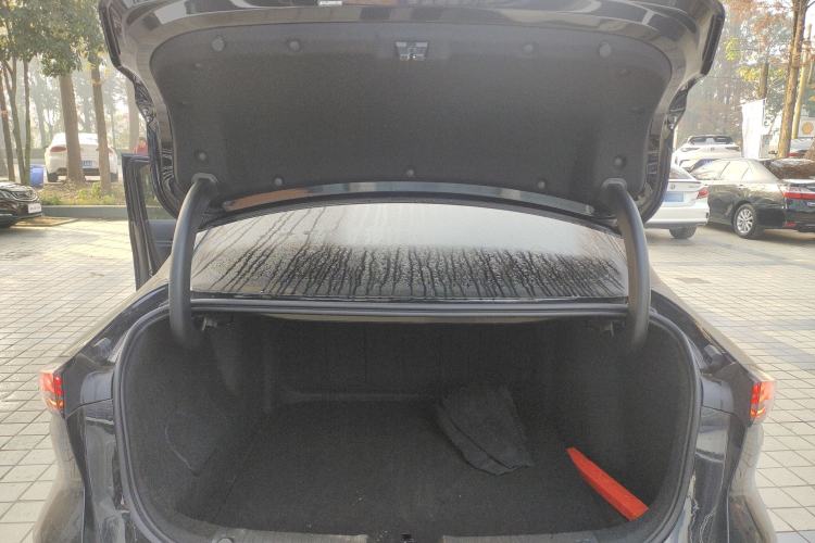 Used Geely Galaxy L6 2024 125km PLUS Dragon Edition Trunk