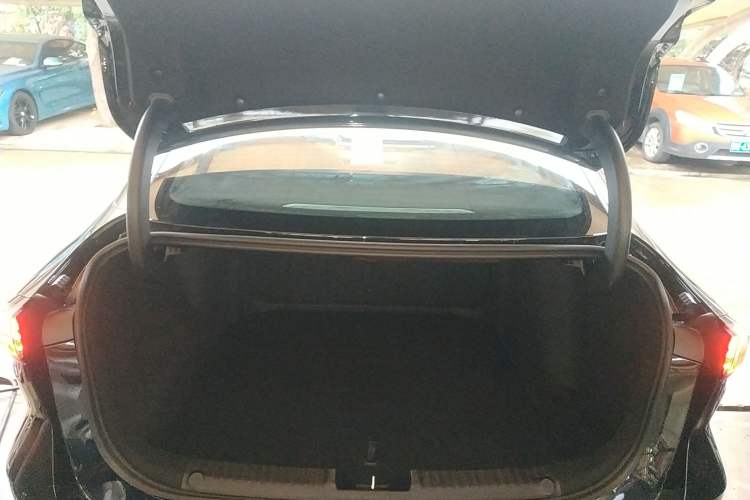Used Geely Galaxy L6 2024 125km PLUS Dragon Edition Trunk