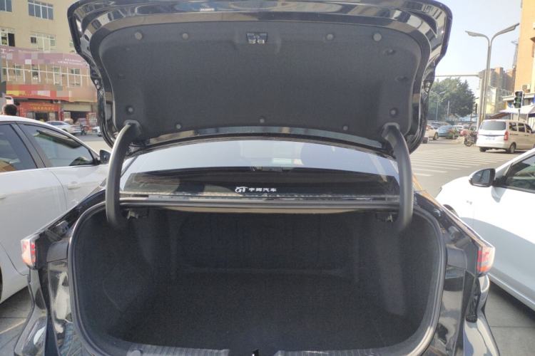 Used Geely Galaxy L6 2024 125km PLUS Dragon Edition Trunk