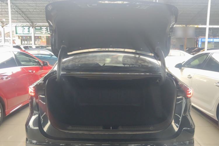 Used Geely Galaxy L6 2024 60km PLUS Dragon Edition Trunk