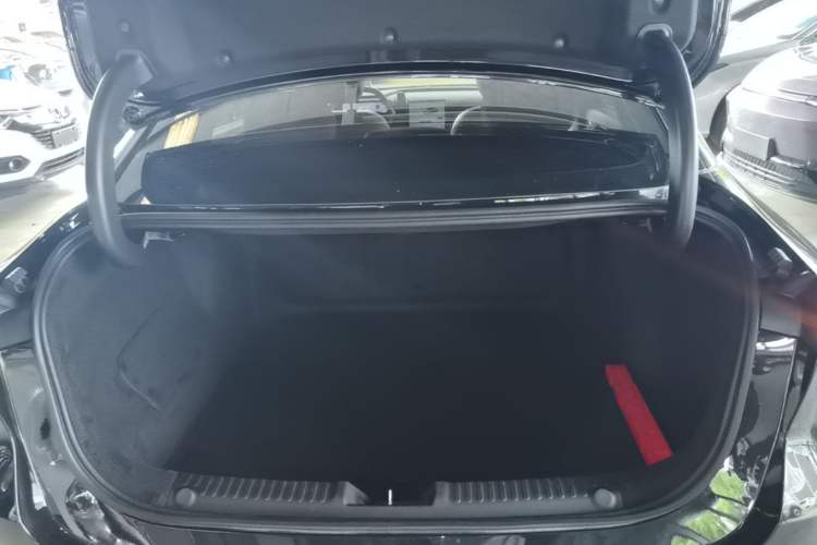 Used Geely Galaxy L6 2024 125km PLUS Dragon Edition Trunk