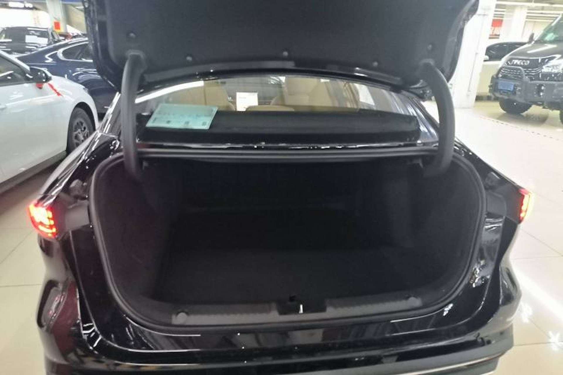Used Geely Galaxy L6 2024 125km PLUS Dragon Edition Trunk