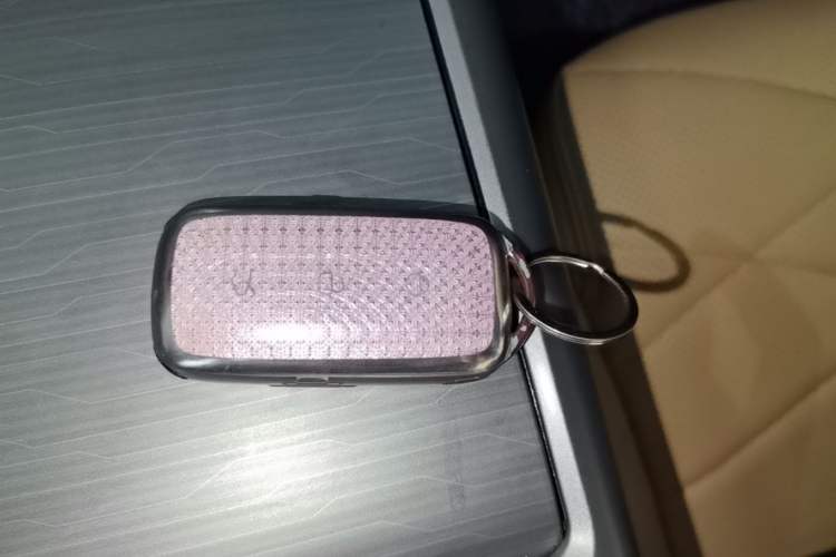 Used Geely Galaxy L6 2024 125km PLUS Dragon Edition Vehicle Key