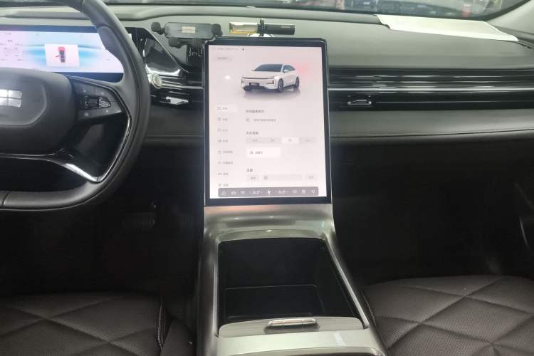 Used Geely Galaxy L6 2024 125km PLUS Dragon Edition Audio And AC Panel