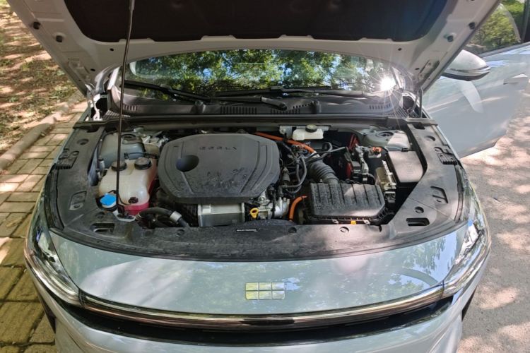Used Geely Galaxy L6 2024 125km PLUS Dragon Edition Engine Bay