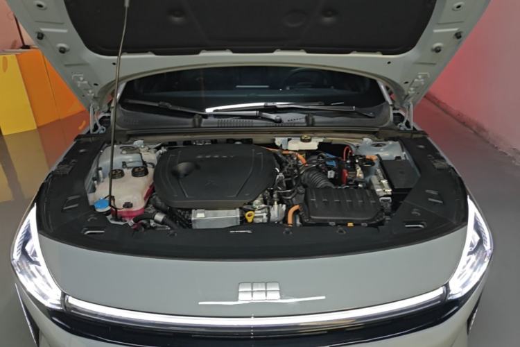 Used Geely Galaxy L6 2024 125km Creative Edition Engine Bay