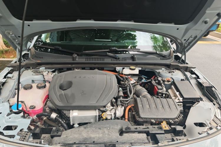 Used Geely Galaxy L6 2024 125km PLUS Dragon Edition Engine Bay