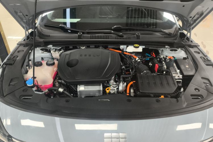 Used Geely Galaxy L6 2024 125km PLUS Dragon Edition Engine Bay