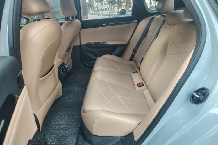 Used Geely Galaxy L6 2024 125km PLUS Dragon Edition Interior 7