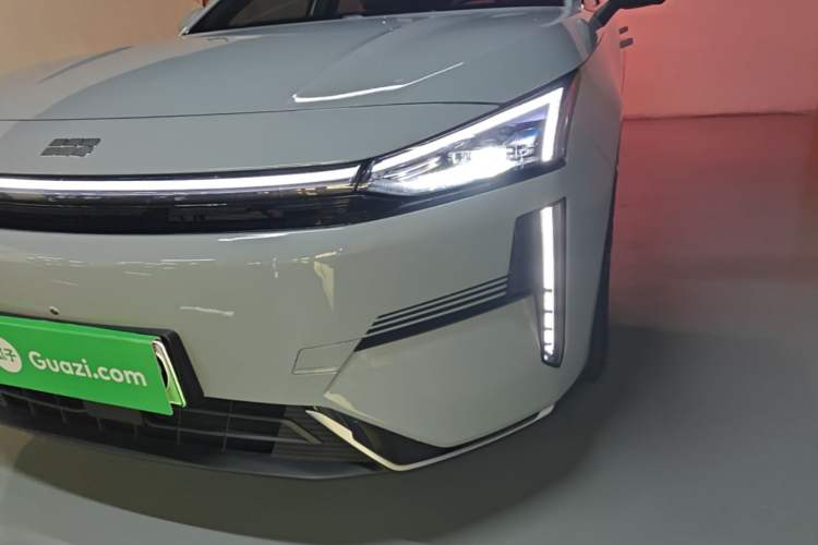 Used Geely Galaxy L6 2024 125km Creative Edition Left Front Headlight