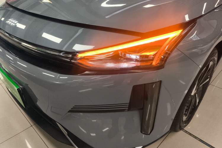 Used Geely Galaxy L6 2024 125km PLUS Dragon Edition Left Front Headlight