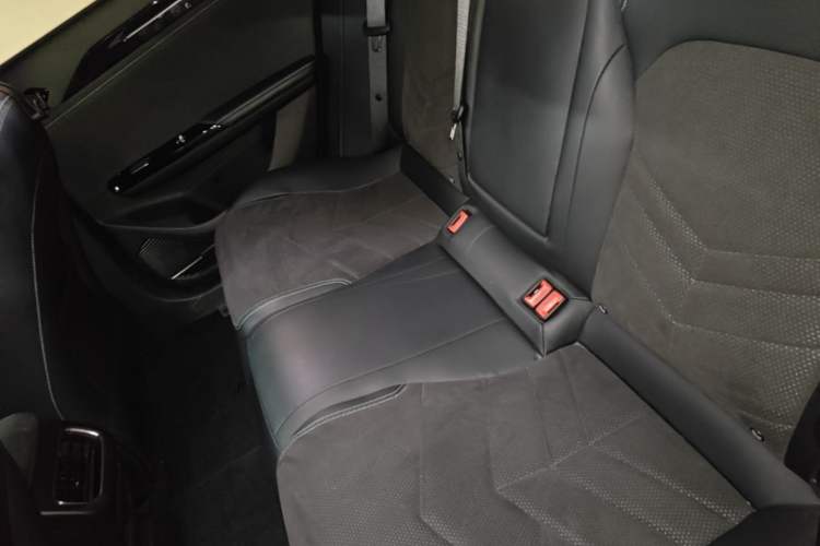 Used Geely Galaxy L6 2024 125km Creative Edition Left Rear Seat