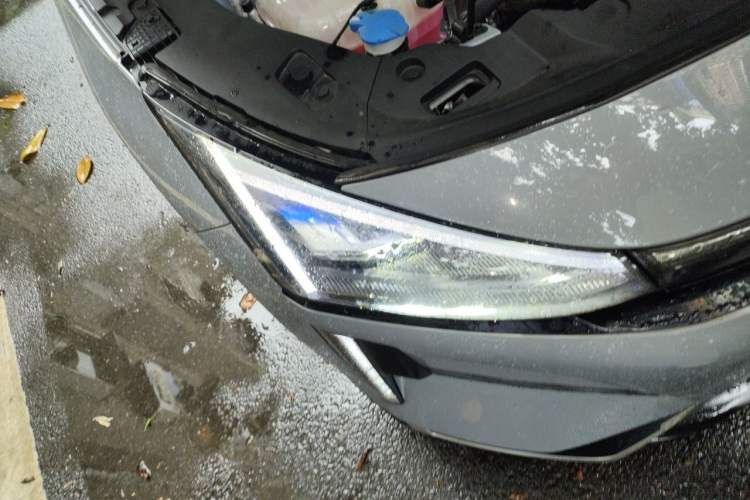 Used Geely Galaxy L6 2024 125km PLUS Dragon Edition Right Front Headlight