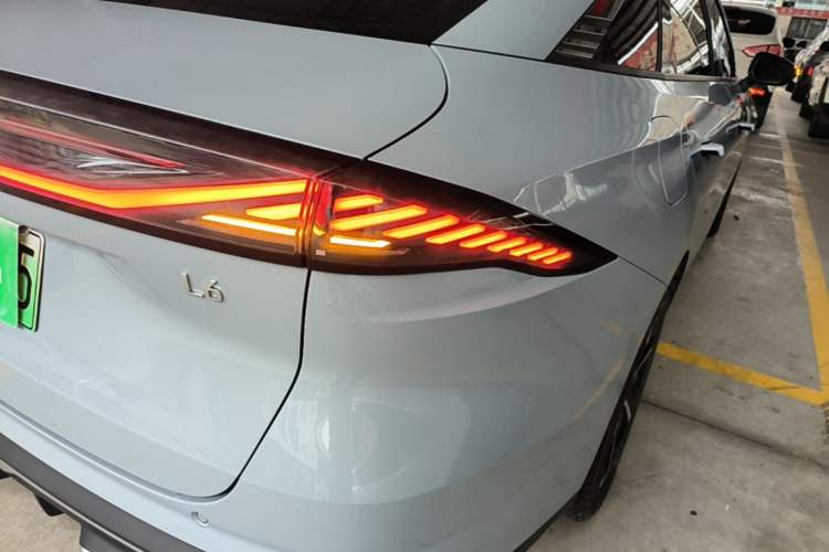 Used Geely Galaxy L6 2024 125km PLUS Dragon Edition Right Rear Taillight
