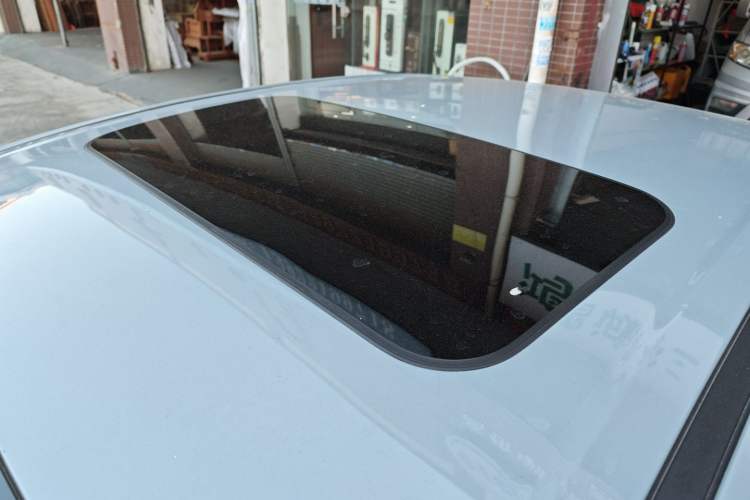 Used Geely Galaxy L6 2024 125km PLUS Dragon Edition Roof