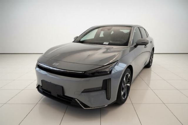 Geely Galaxy L6 2024 125km PLUS Dragon Edition с пробегом