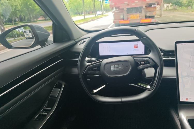 Used Geely Galaxy L6 2024 125km PLUS Dragon Edition Steering Wheel
