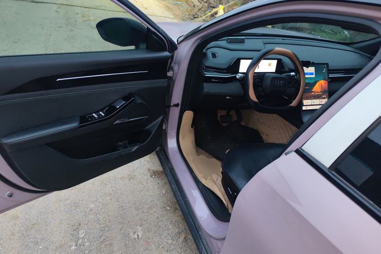 Used Geely Galaxy L6 2024 125km Creative Edition Driver Seat