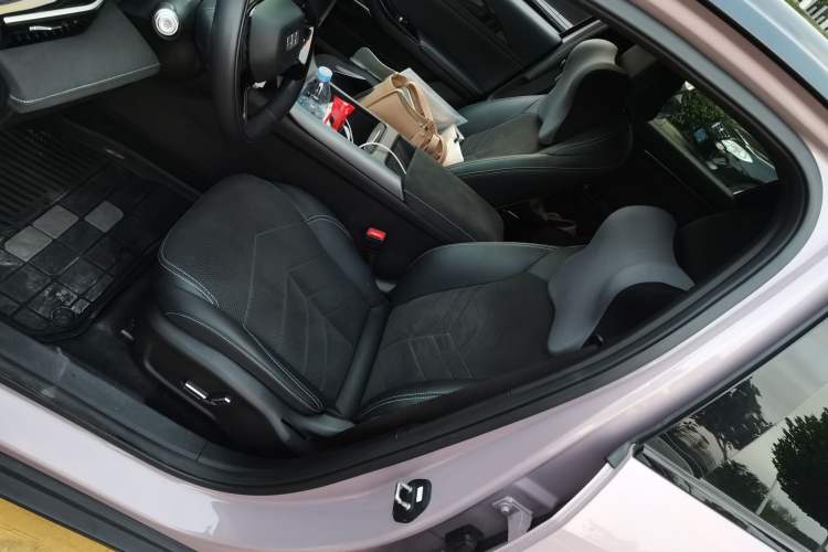 Used Geely Galaxy L6 2024 125km Creative Edition Left Front Seat