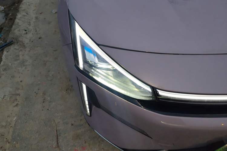 Used Geely Galaxy L6 2024 125km Creative Edition Right Front Headlight