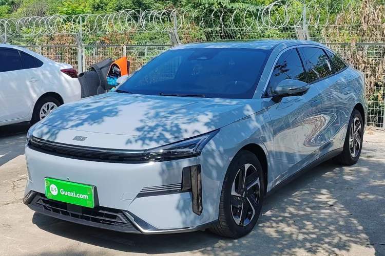 Used Geely Galaxy L6 2024 125km PLUS Dragon Edition Guazi used car, China used car export, Used car for sale, Used  cars, Cheapest cars for sale