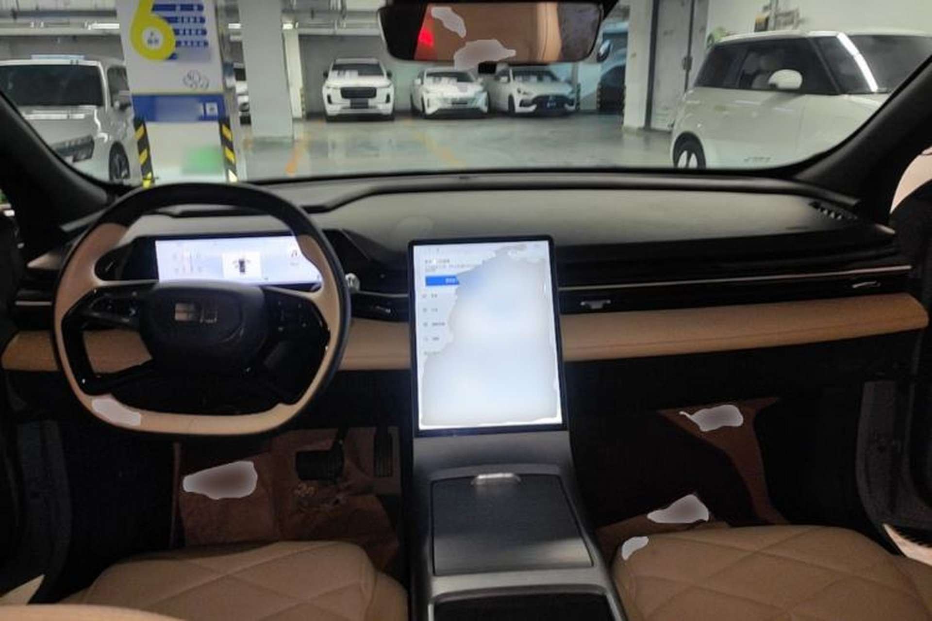 Used Geely Galaxy L6 2024 125km PLUS Dragon Edition Center Console