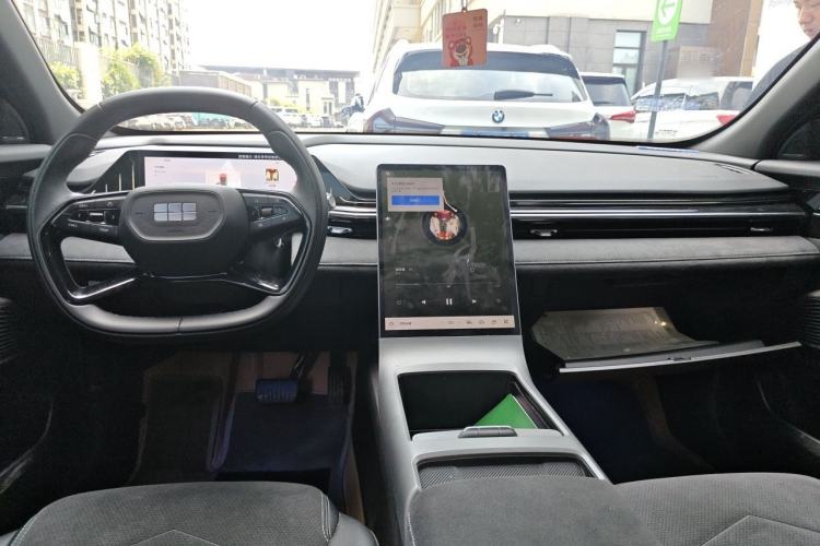 Used Geely Galaxy L6 2024 125km Creative Edition Center Console