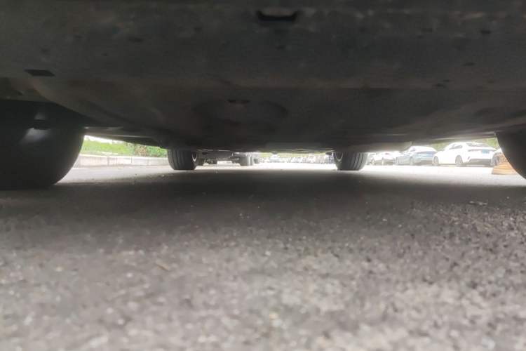 Used Geely Galaxy L6 2024 125km PLUS Dragon Edition Chassis Front