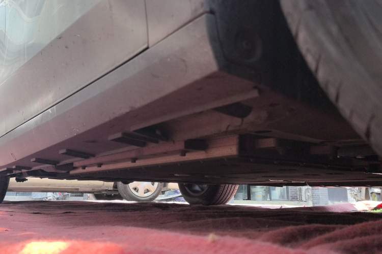 Used Geely Galaxy L6 2024 125km PLUS Dragon Edition Chassis Front Right