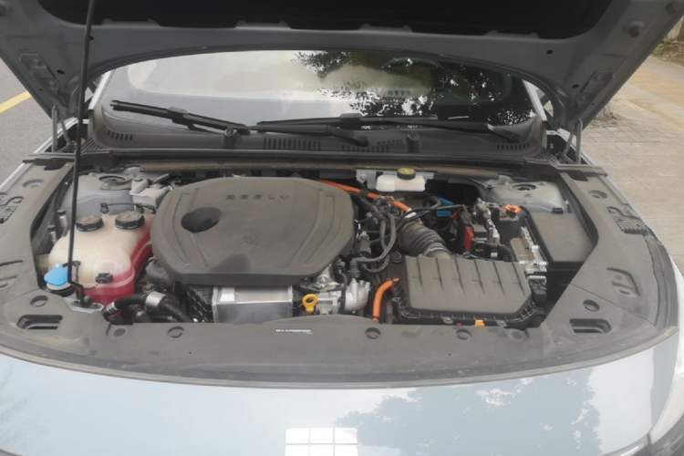 Used Geely Galaxy L6 2024 125km PLUS Dragon Edition Engine Bay