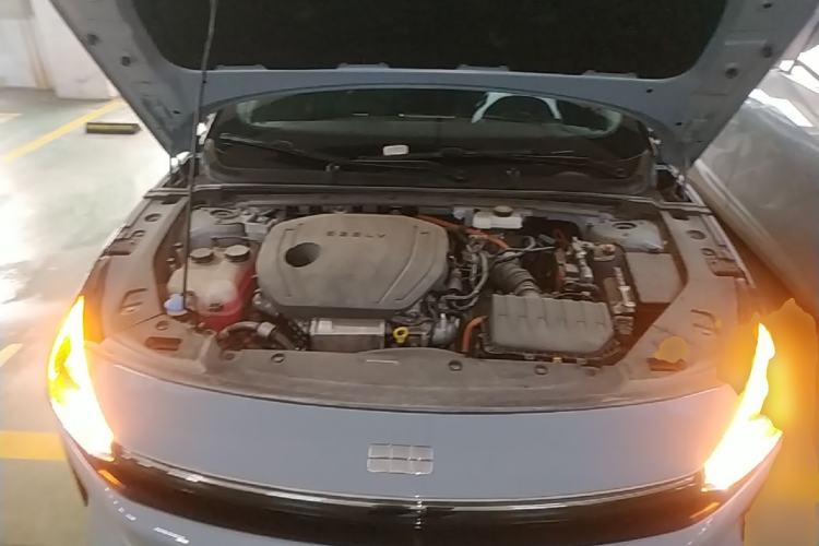 Used Geely Galaxy L6 2024 125km PLUS Dragon Edition Engine Bay