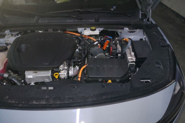 Used Geely Galaxy L6 2024 125km PLUS Dragon Edition Engine Bay Left
