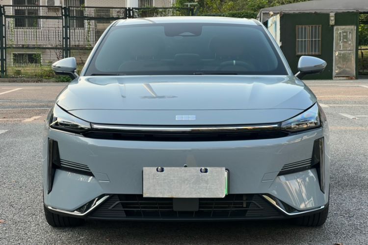 Used Geely Galaxy L6 2024 125km PLUS Dragon Edition Exterior 2