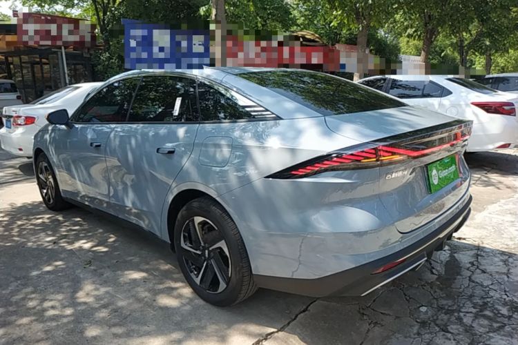 Used Geely Galaxy L6 2024 125km PLUS Dragon Edition Exterior 2