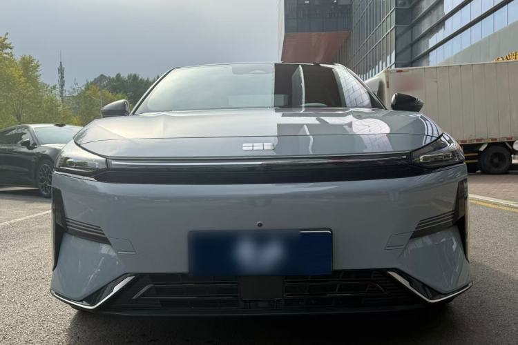 Used Geely Galaxy L6 2024 125km PLUS Dragon Edition Exterior 2
