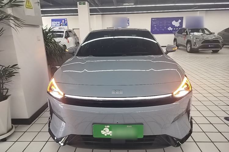Used Geely Galaxy L6 2024 125km Creative Edition Front