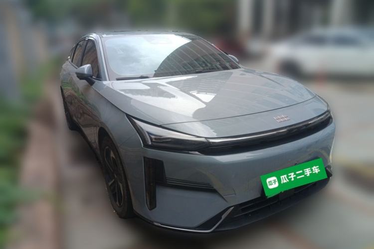 Used Geely Galaxy L6 2024 125km PLUS Dragon Edition Front Right 45 Deg
