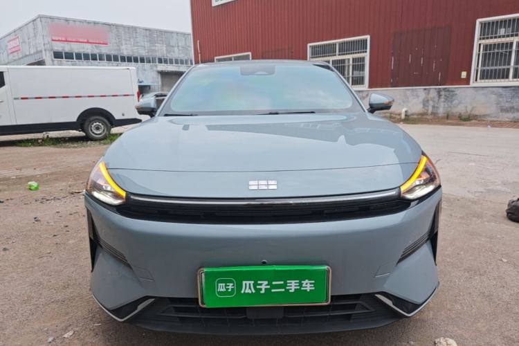 Used Geely Galaxy L6 2024 125km PLUS Dragon Edition Front