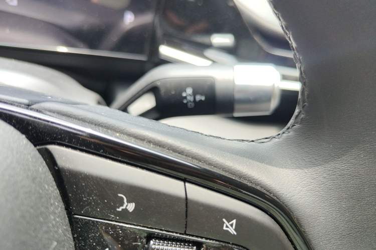 Used Geely Galaxy L6 2024 125km Creative Edition Gear Lever