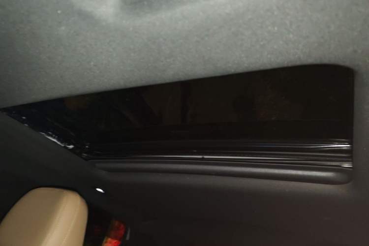 Used Geely Galaxy L6 2024 125km PLUS Dragon Edition Headliner