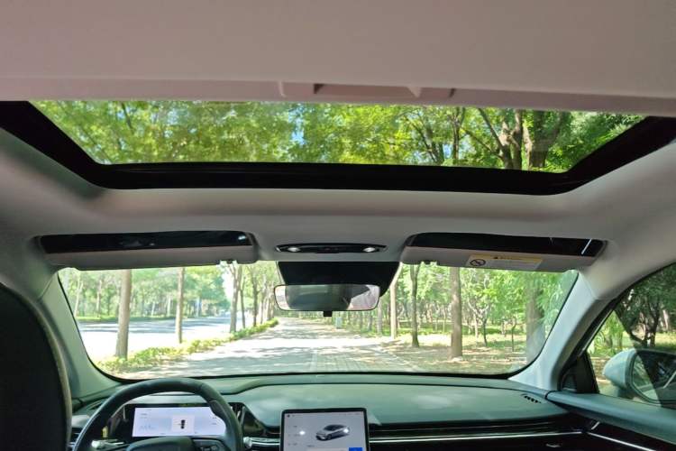 Used Geely Galaxy L6 2024 125km PLUS Dragon Edition Headliner