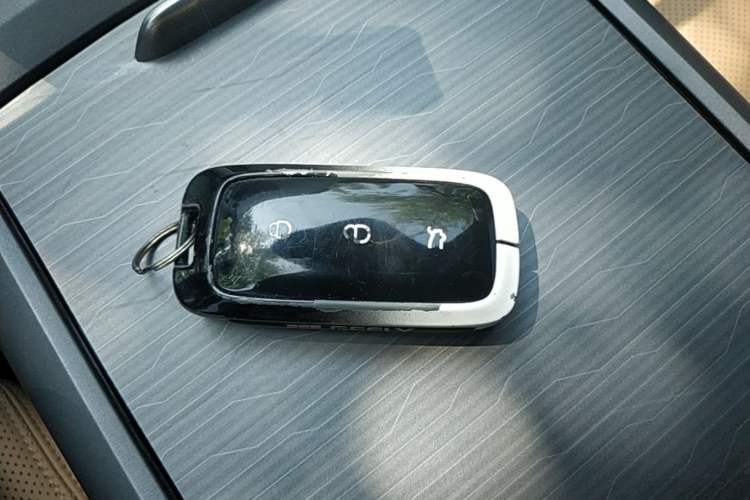 Used Geely Galaxy L6 2024 125km PLUS Dragon Edition Interior 1