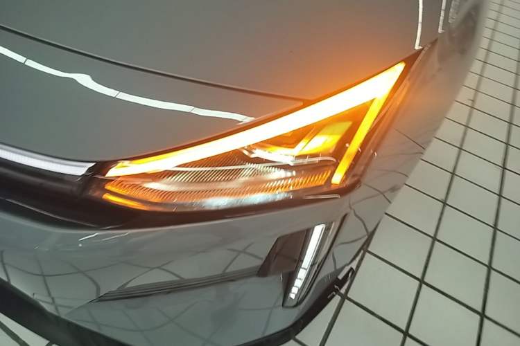 Used Geely Galaxy L6 2024 125km Creative Edition Left Front Headlight