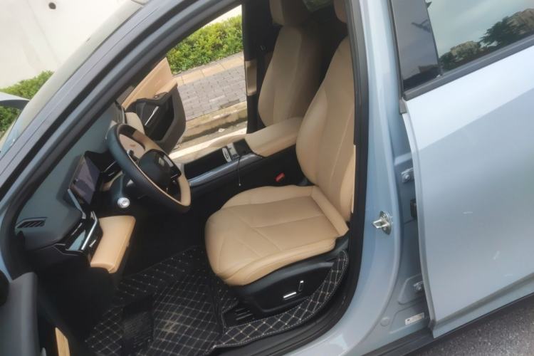 Used Geely Galaxy L6 2024 125km PLUS Dragon Edition Left Front Seat