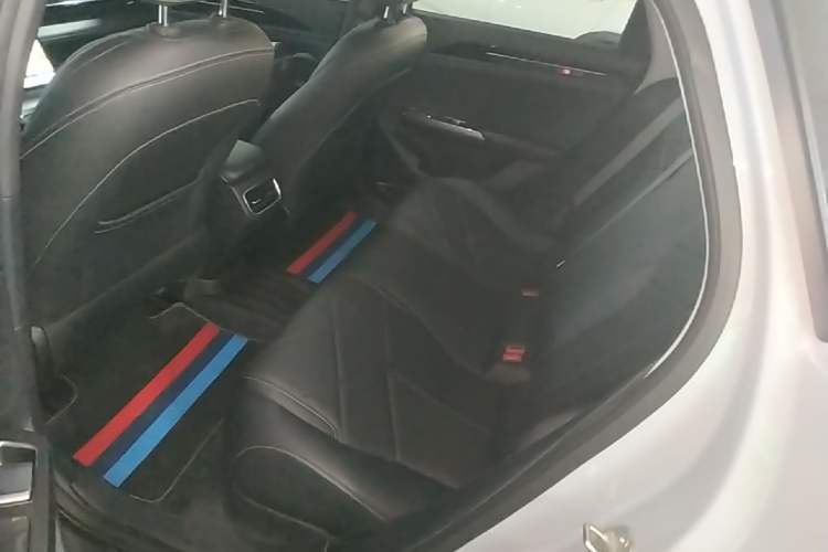Used Geely Galaxy L6 2024 125km PLUS Dragon Edition Left Rear Seat