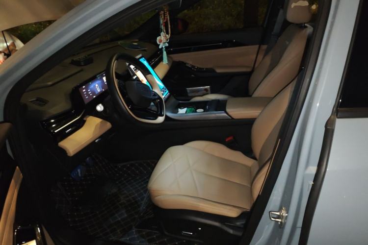 Used Geely Galaxy L6 2024 125km PLUS Dragon Edition Left Rear Seat