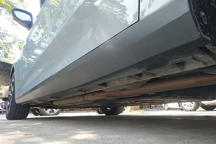 Used Geely Galaxy L6 2024 125km PLUS Dragon Edition Left Side Sill