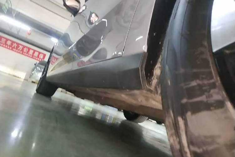 Used Geely Galaxy L6 2024 125km PLUS Dragon Edition Left Side Sill