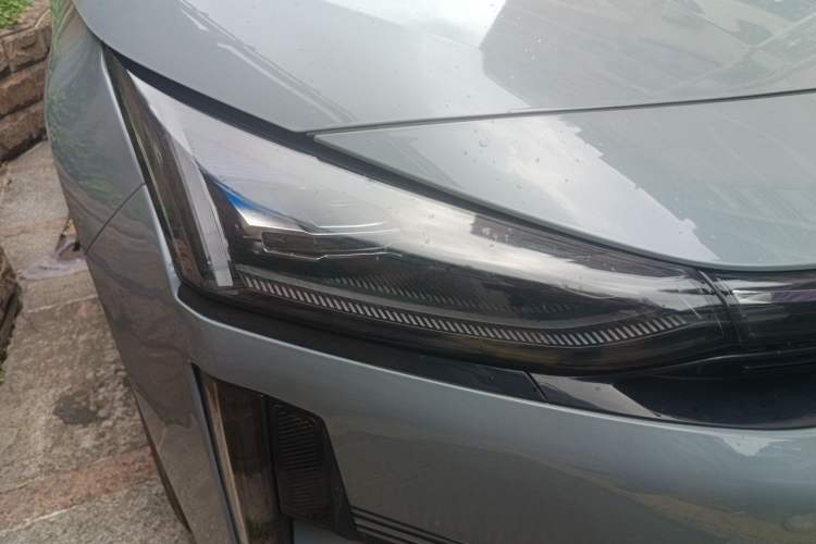 Used Geely Galaxy L6 2024 125km PLUS Dragon Edition Right Front Headlight