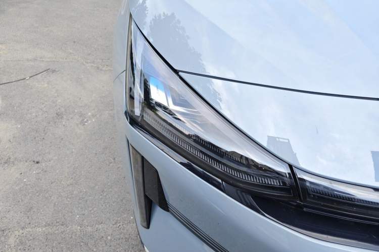 Used Geely Galaxy L6 2024 125km Creative Edition Right Front Headlight
